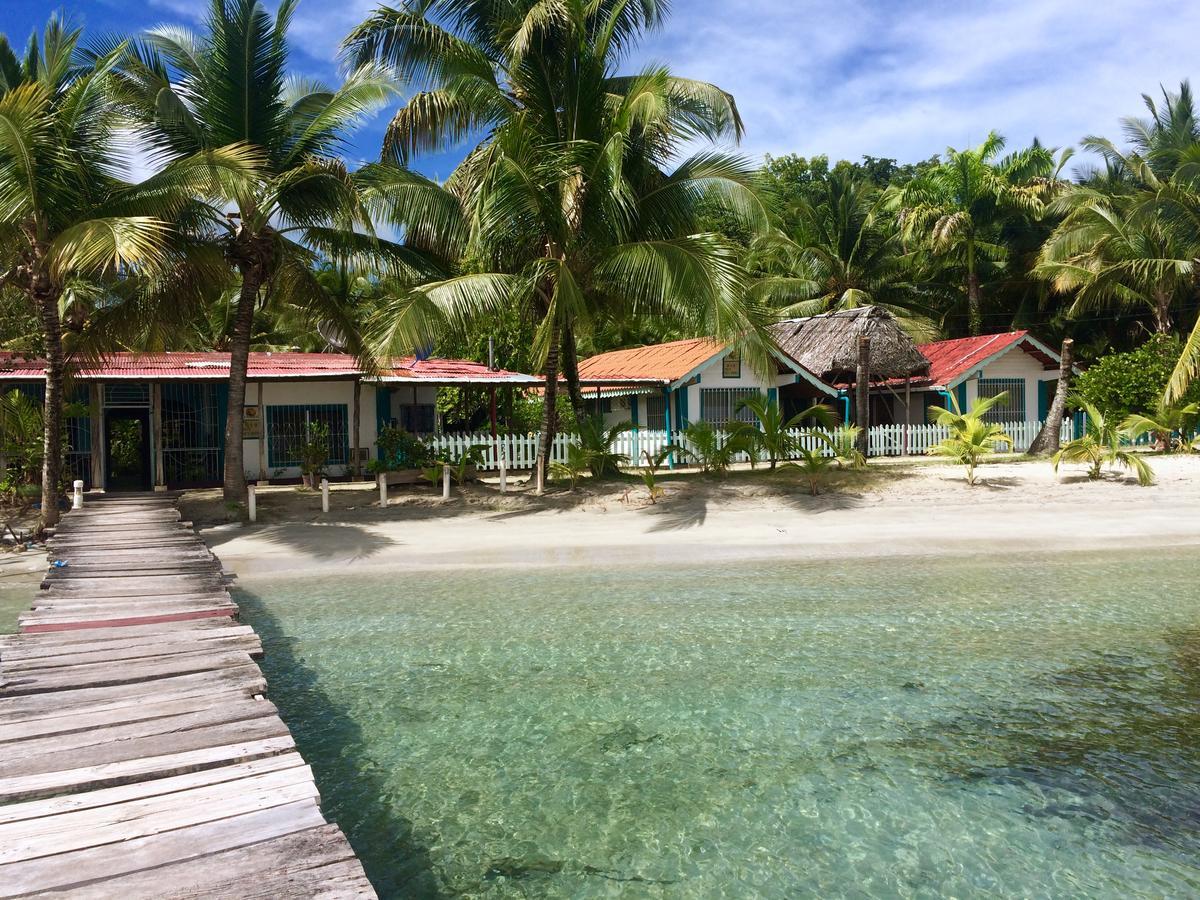 Dona Mara Gastro Hotel โบกัสทาวน์ ภายนอก รูปภาพ
