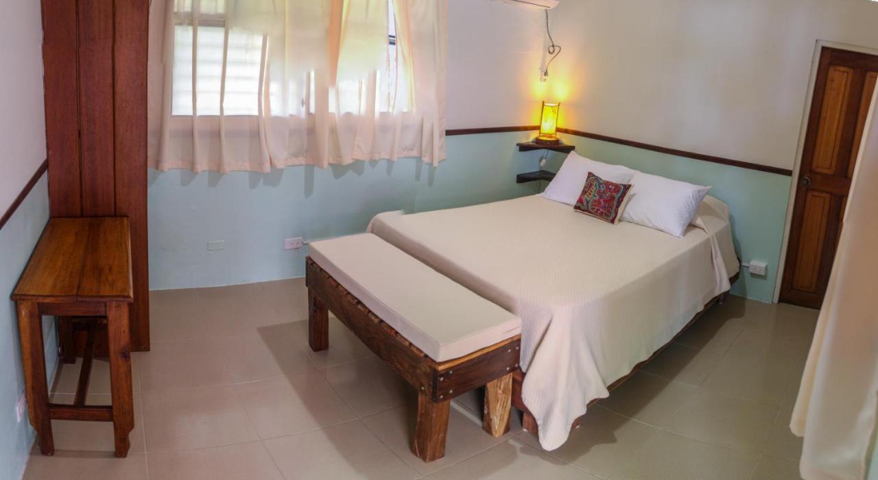 Dona Mara Gastro Hotel โบกัสทาวน์ ภายนอก รูปภาพ