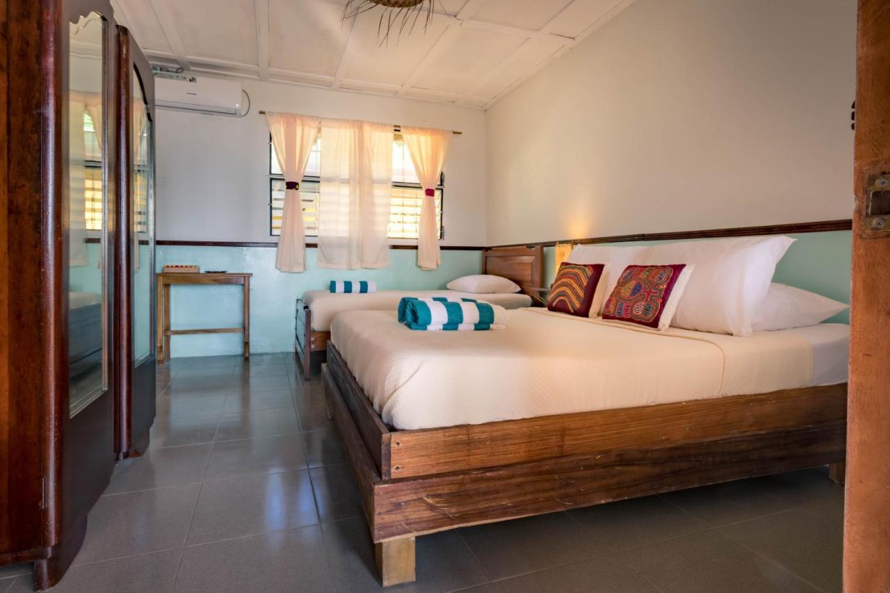 Dona Mara Gastro Hotel โบกัสทาวน์ ภายนอก รูปภาพ