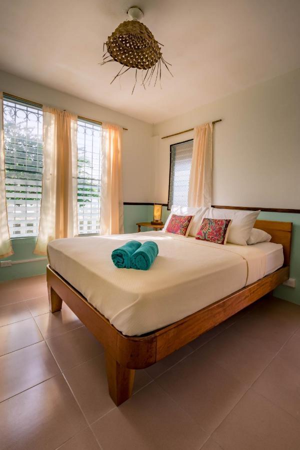 Dona Mara Gastro Hotel โบกัสทาวน์ ภายนอก รูปภาพ