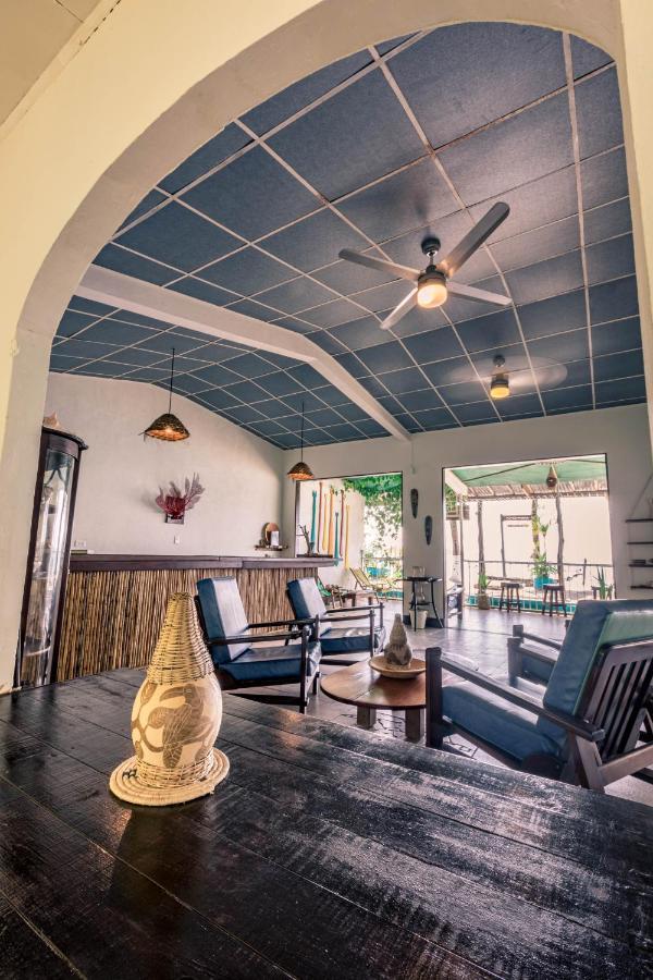 Dona Mara Gastro Hotel โบกัสทาวน์ ภายนอก รูปภาพ
