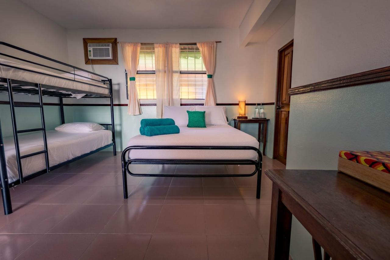 Dona Mara Gastro Hotel โบกัสทาวน์ ภายนอก รูปภาพ