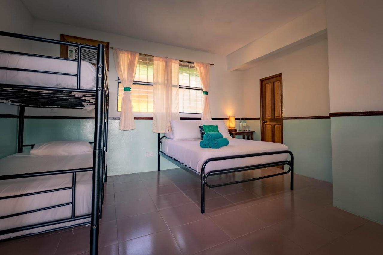 Dona Mara Gastro Hotel โบกัสทาวน์ ภายนอก รูปภาพ